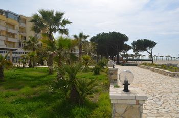 Royal Park 3*